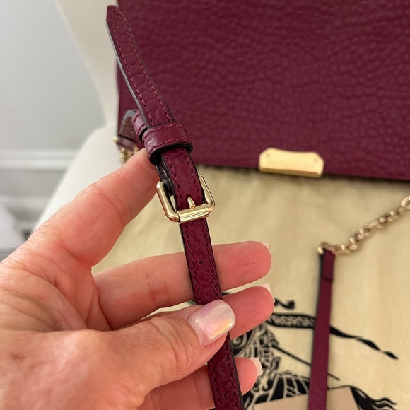 💯 Authentic Burberry Leather Shoulder bag/Clutch - Picture 12 of 16